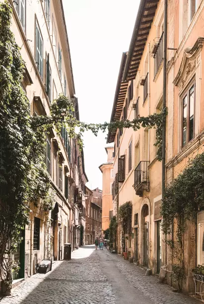 a small fork between the buildings