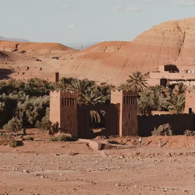 houses in the desert